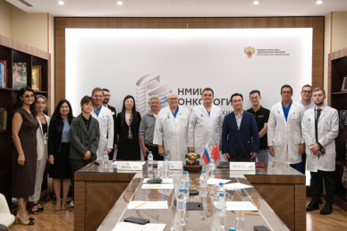 中國(guó)首臺(tái)國(guó)產(chǎn)BNCT技術(shù)成功出海俄羅斯——中硼醫(yī)療閃耀莫斯科